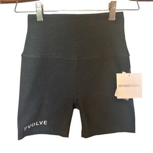 NWT Beyond Yoga Pvolve Black Spacedye Biker Shorts Size Small